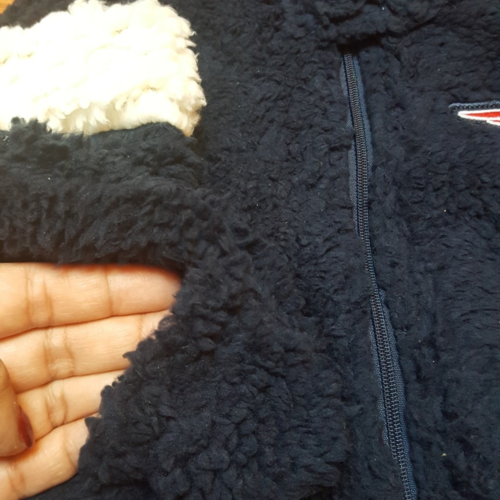 Coat - Picture 5 of 10